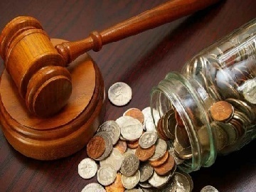 热搜第一 金饰克价突破1200元 买100克晚1年多花3万元！网友：真后悔了！